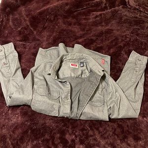 NWOT Authentic Mens Wrangler Shirt